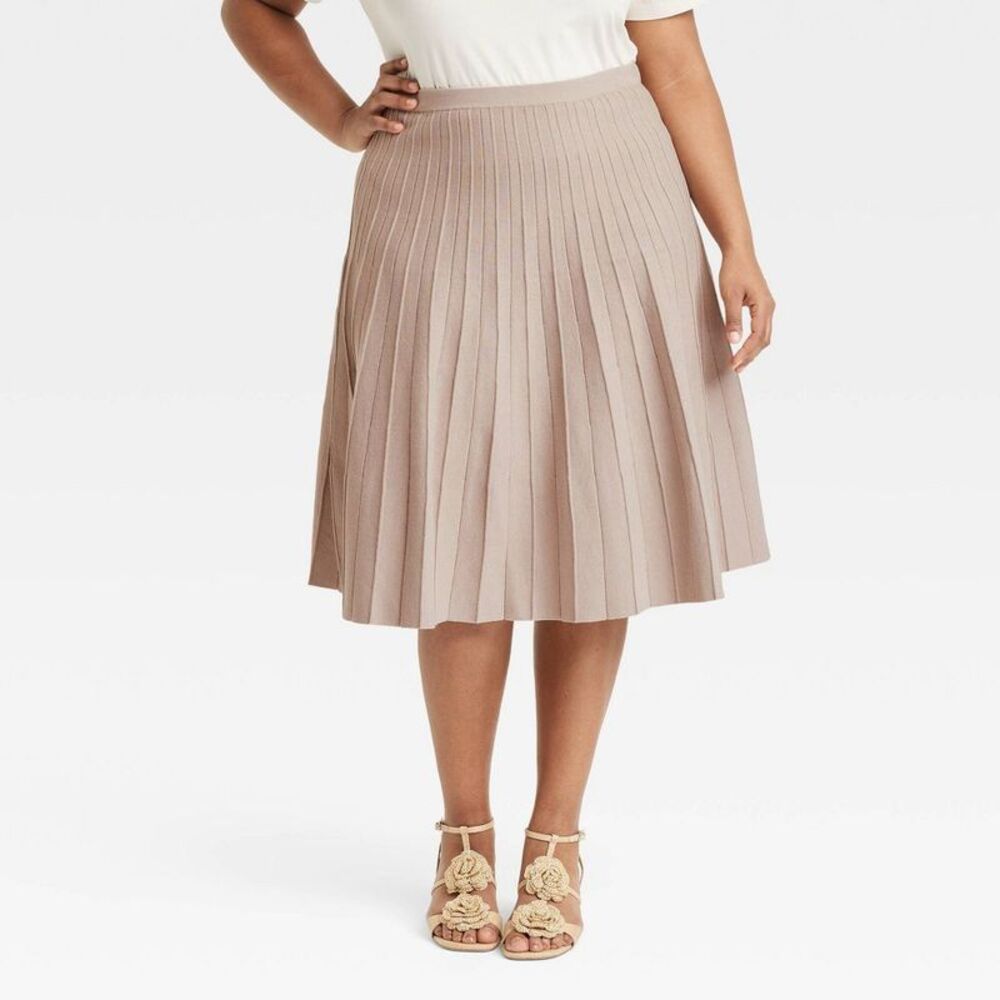a new day Pleated Midi Skirt in Light Taupe size 2x EUC